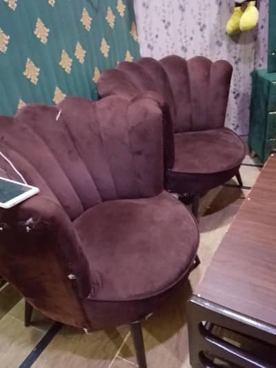 2 room chair