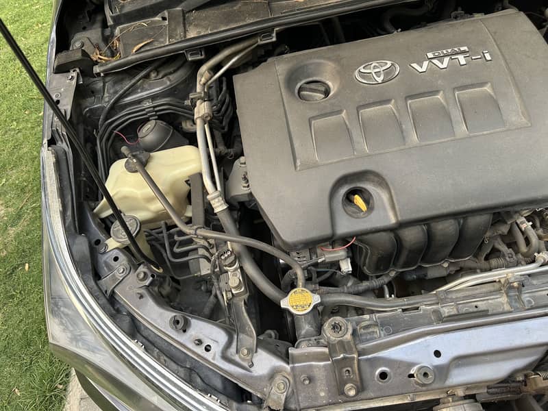 Corolla Altis 1.6 automatic 15