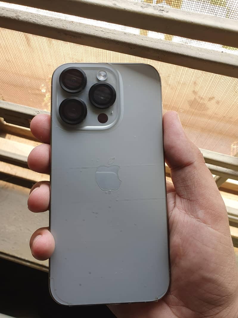 Iphone 15 pro 1