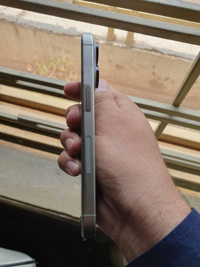 Iphone 15 pro 3