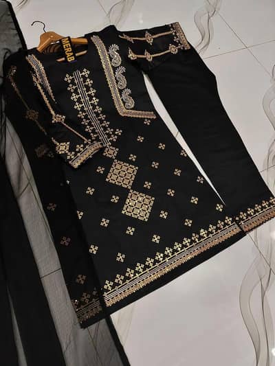 Elegant 3PC Sequin Embroidered Suit - Perfect for Eid & Weddings