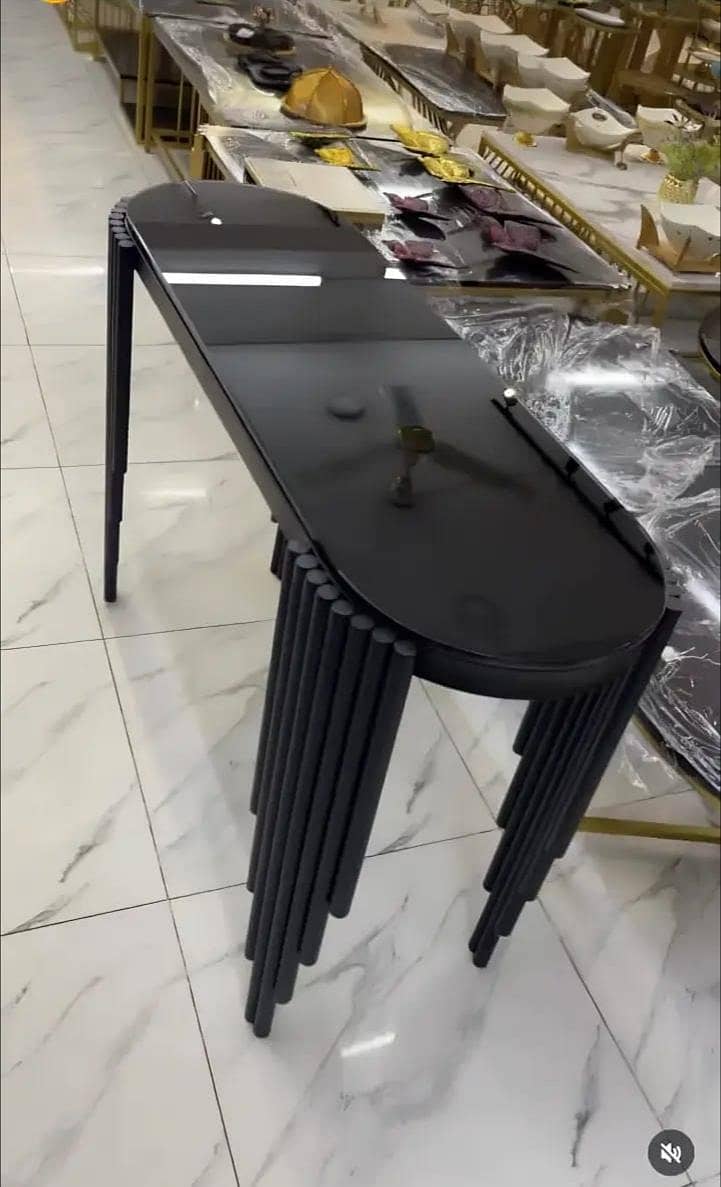 black lawn table side table 0