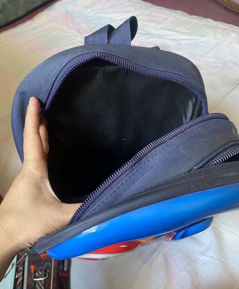 School bag 3