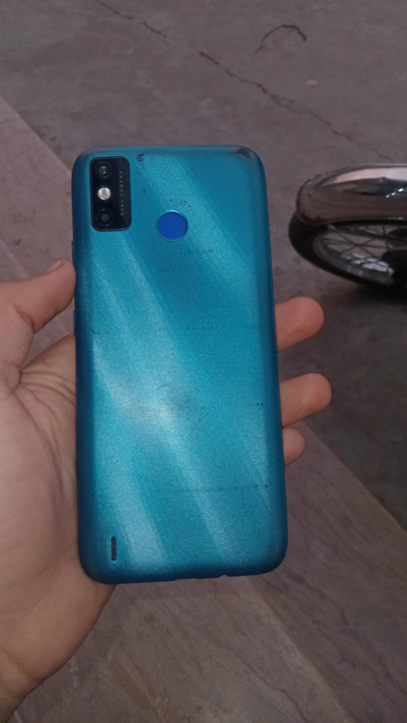 Tecno 0