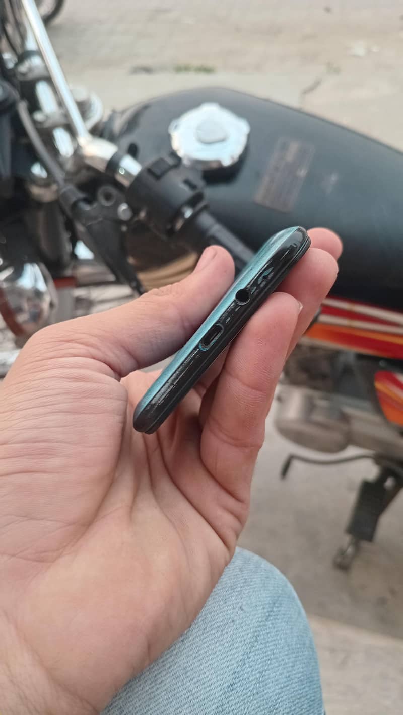 Tecno 2