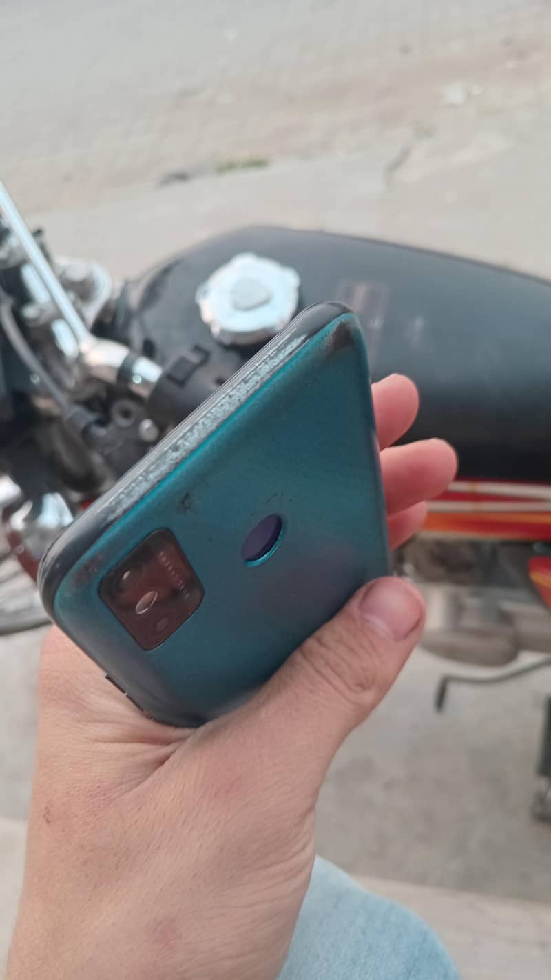 Tecno 3