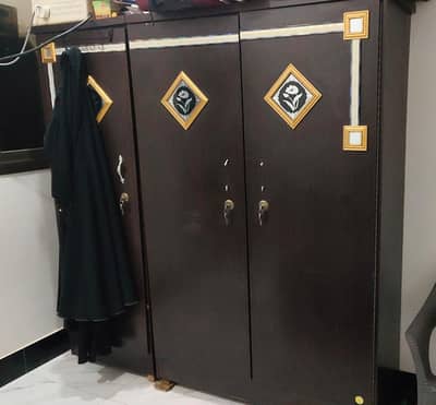 3 door almari