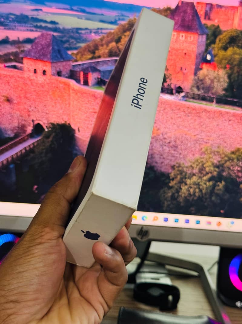 Iphone 17 pro max box pack 2