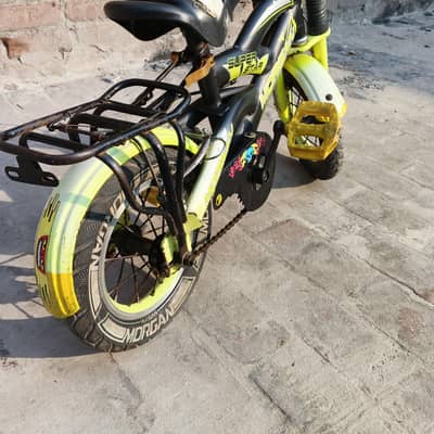 bicycle hr lyhaz de belkul teek Koy Kam ni