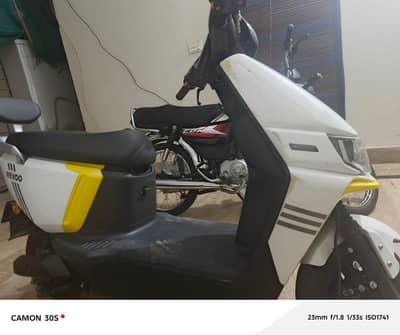 Scooty/Bike/ScootyA12/EV/Electric Bike/
