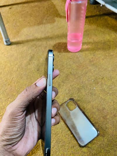 Iphone 12 par max non pta 128 Battery health 74