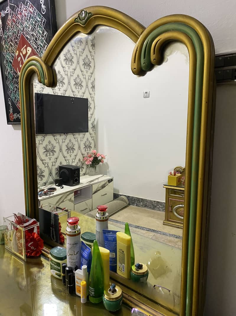 Dressing table 2