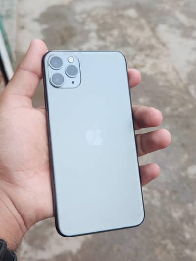 Iphone 11 Pro Max  | 81% BH | Factory Unlock