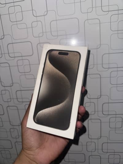 Iphone 15 pro 256GB JV/LLA - Natural Titanium 10/10 condition