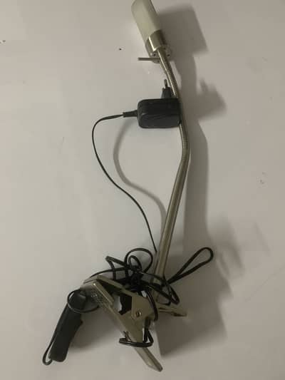 Steel flexible led clip lamp