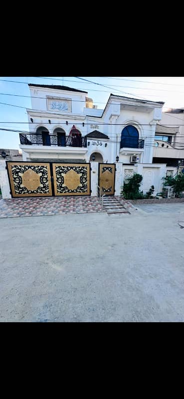 Luxury Double Storey Kothi for Sale in Khayaban-e-Sadiq Elegant Design | Premium Construction | Fully Luxury Lifestyle