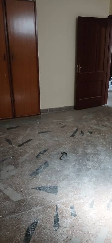 10 Marla Upper Portion For Rent