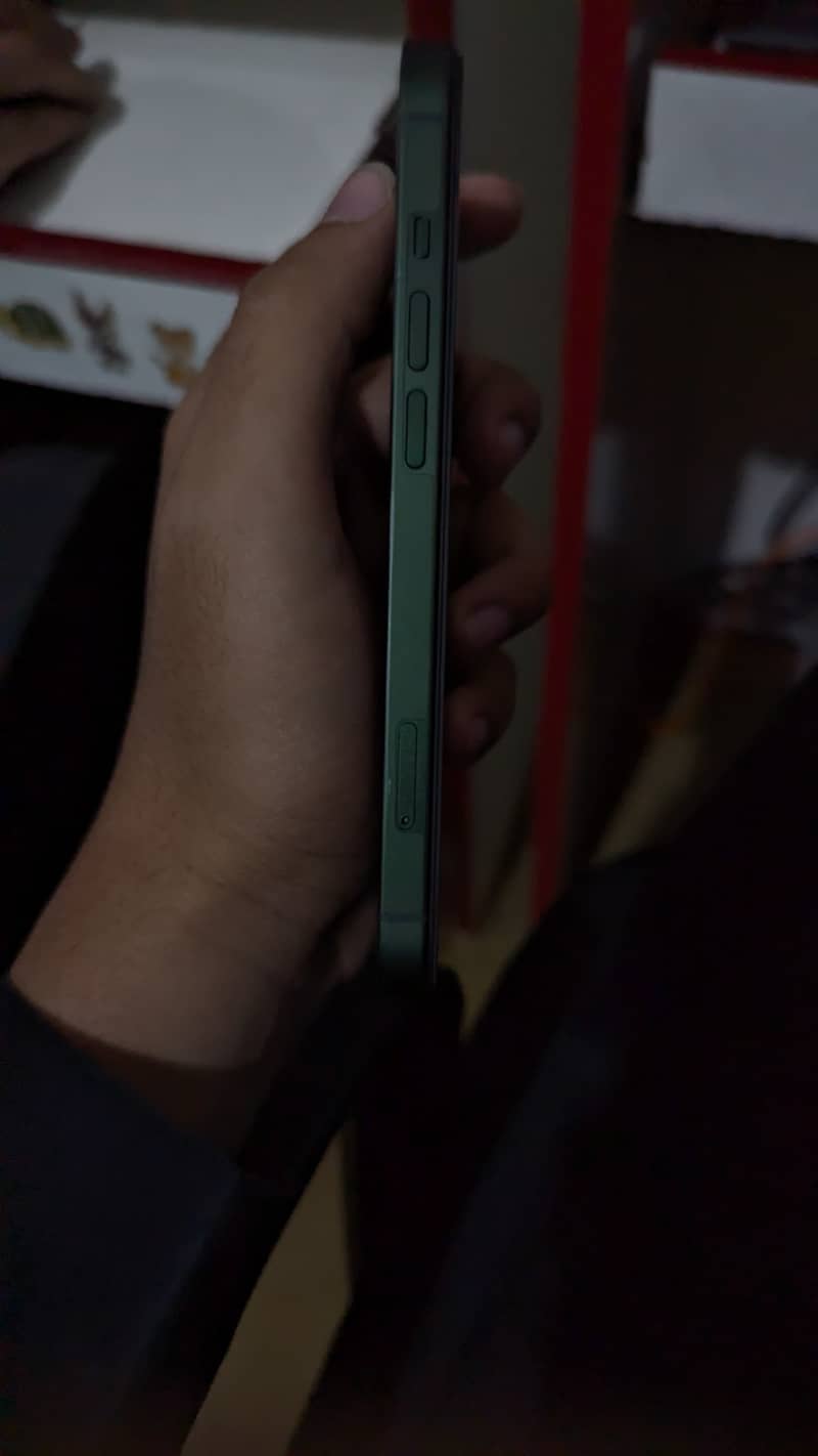 IPHONE 13 0