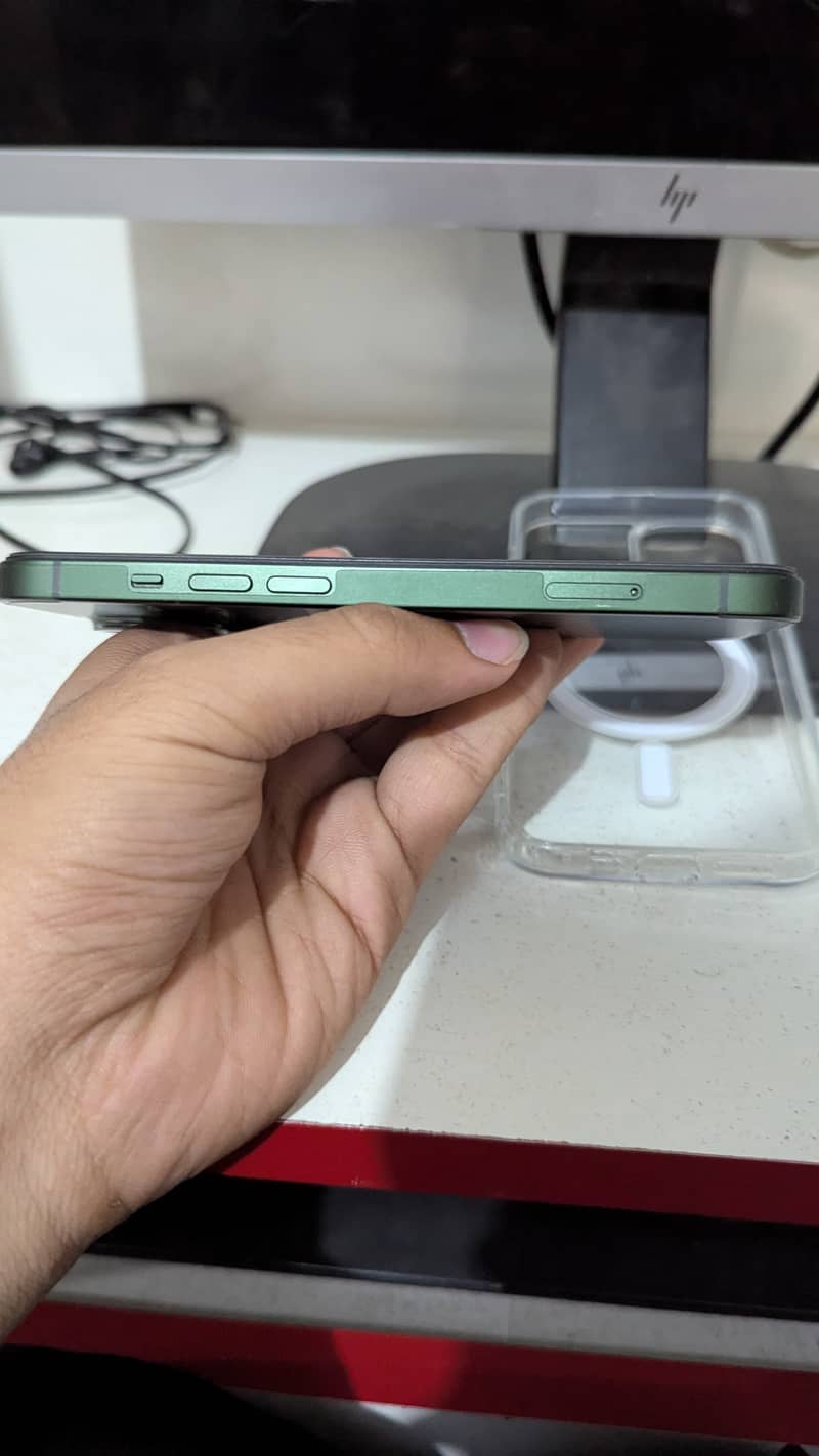 IPHONE 13 9