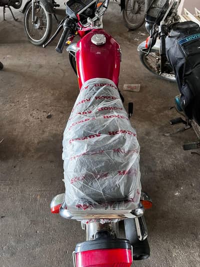 honda 125 all ok contact 03133506469