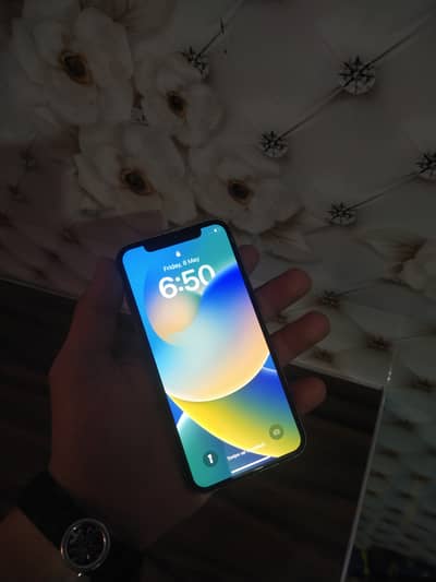 I phone X. 256 GB. PTA Approve  Battery: 100% color: white