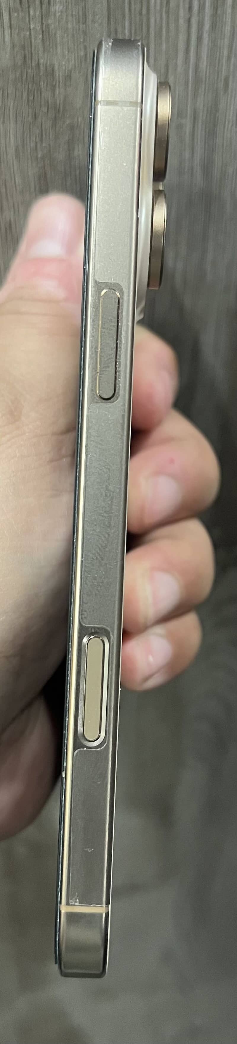 Iphone 16 Pro Max 6