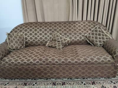 5 Seater Sofa Set for Sale – Used Condition – 3+1+1 Sofa Set
