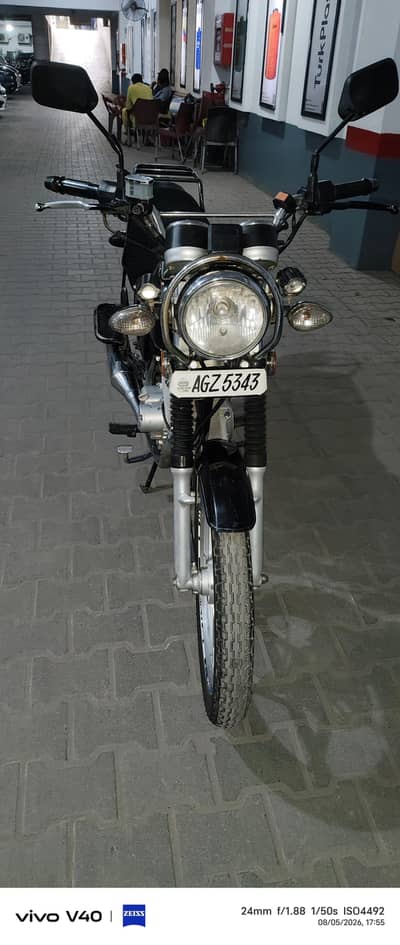 Suzuki GS 150 SE