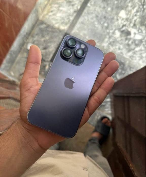 iPhone 14 pro 5