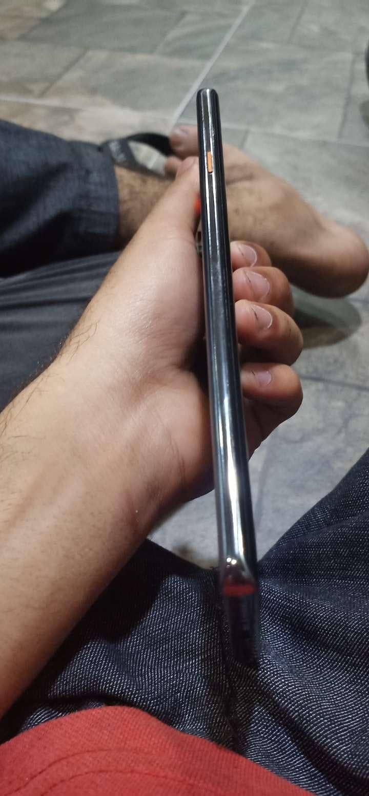 Tecno camon 40 pro 3