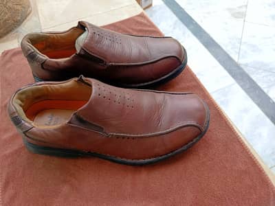 pure leather branded (Clarks brand) size 10,11 shoes, imported from UK