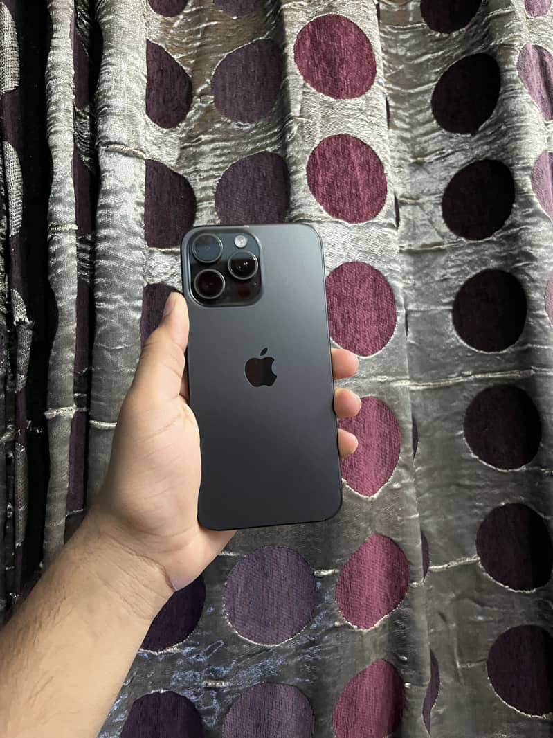 Iphone 15 pro max 2