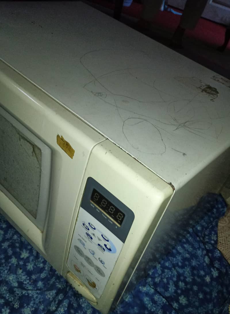 microwave Dawlance 2