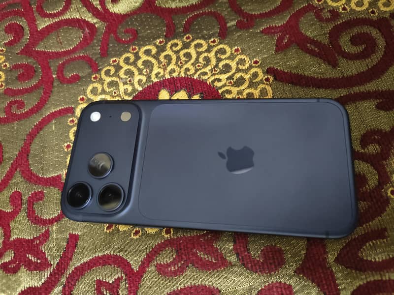 Apple Iphone 17 Pro Max 2