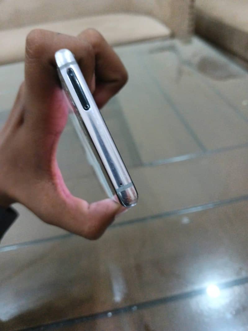 Samsung note 8 4