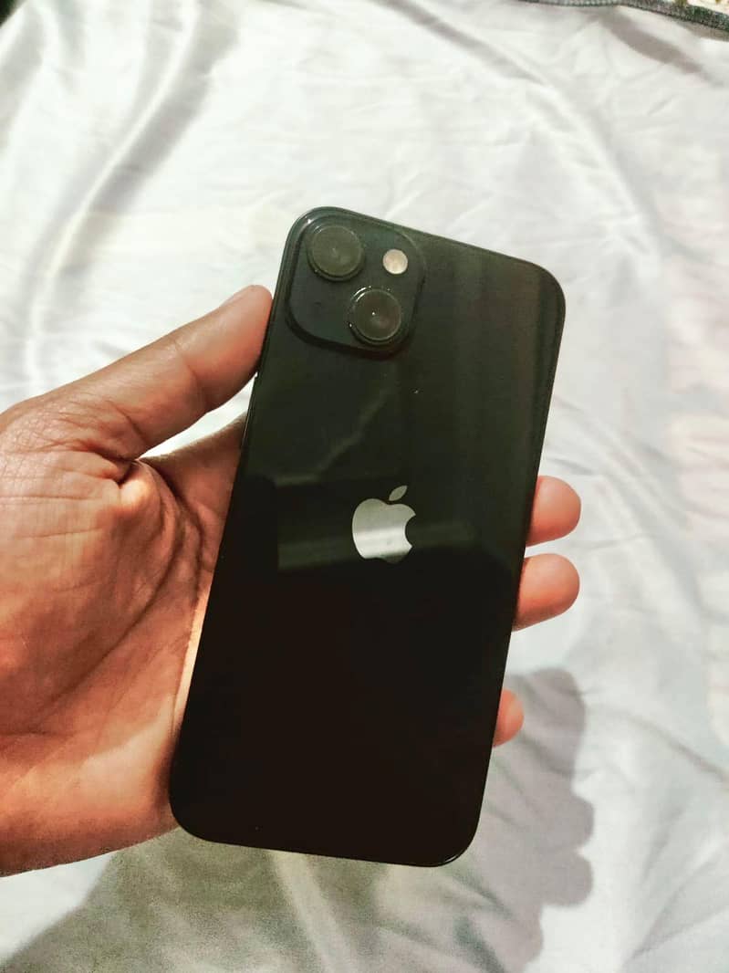 iPhone 13 3
