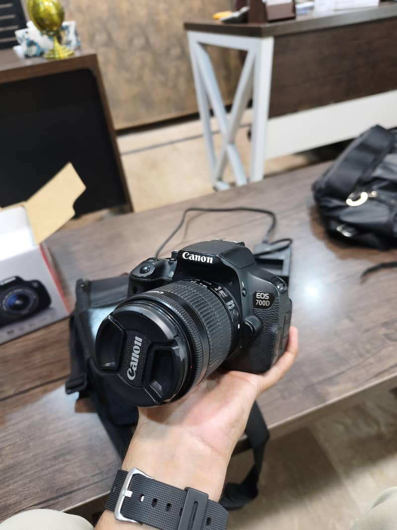 Canon EOS 700D 1