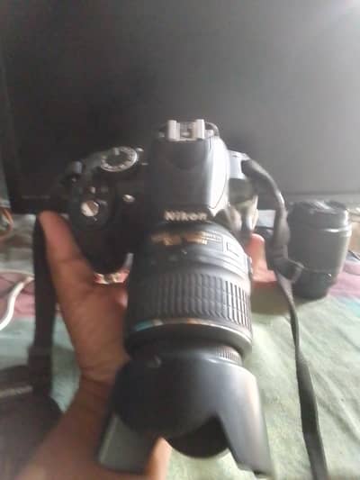 Nikon d3100 saath do lens 18-55 aur 55-200
