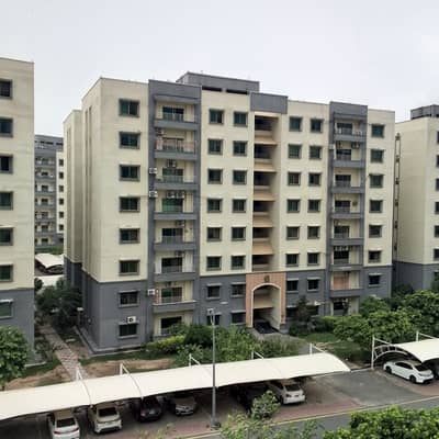 10 MARLA 3 BEDROOM APARTMENT AVAILABLE FOR SALE
