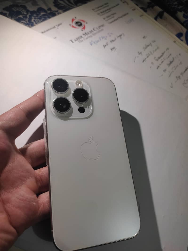 Iphone 15 pro jv 2