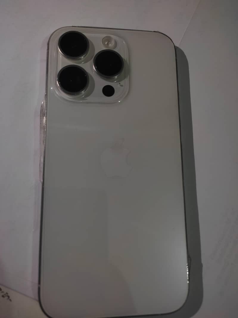 Iphone 15 pro jv 4