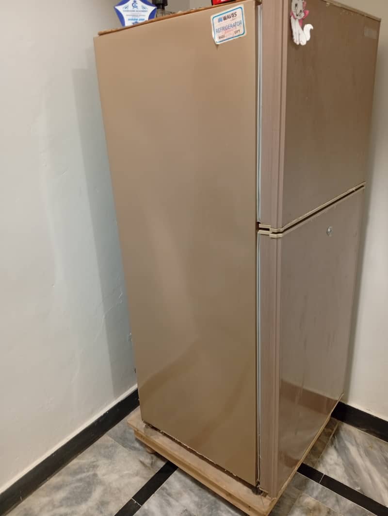 Waves refrigerator 9 CFT 3