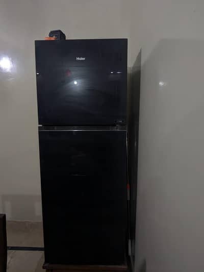 Haier Glassdoor Refrigerator - 16 cubic feet