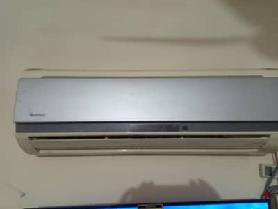 1 ton Ac good condition