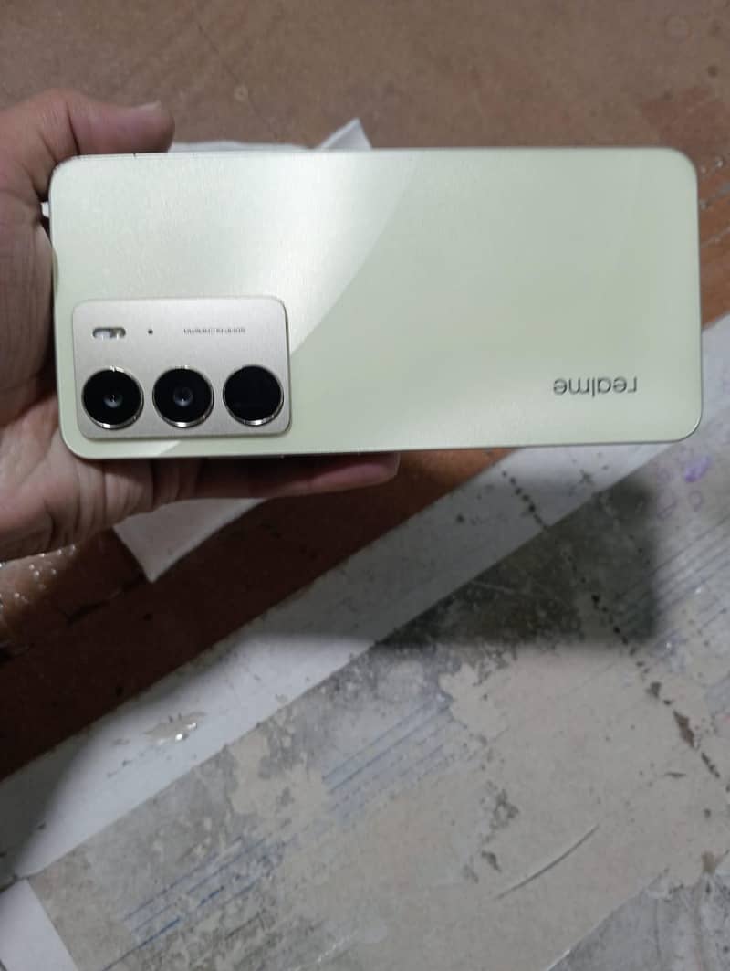 Realme c75 4