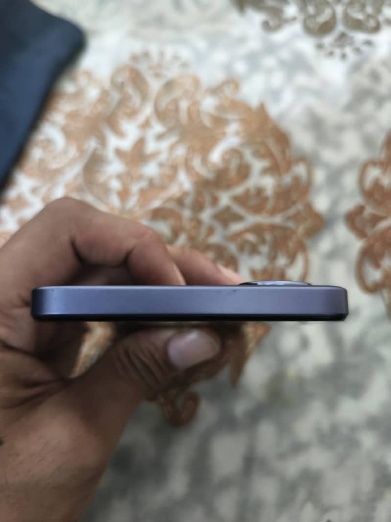 Note 60 4+8/128 3