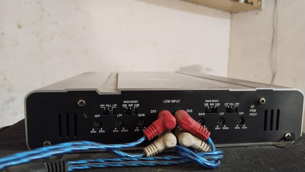 JBL BASSER 4