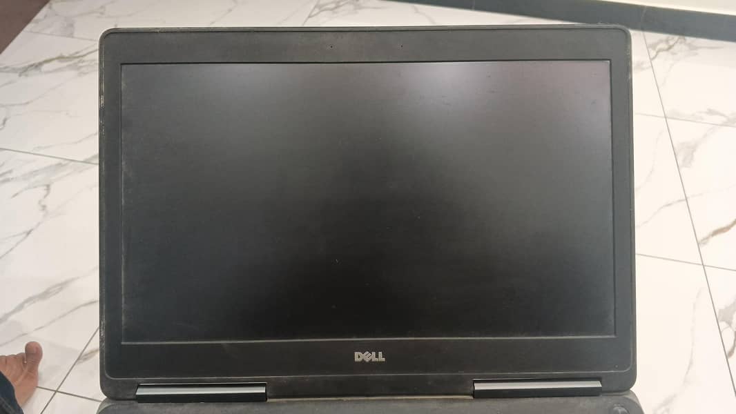 Dell Precision 7510 0