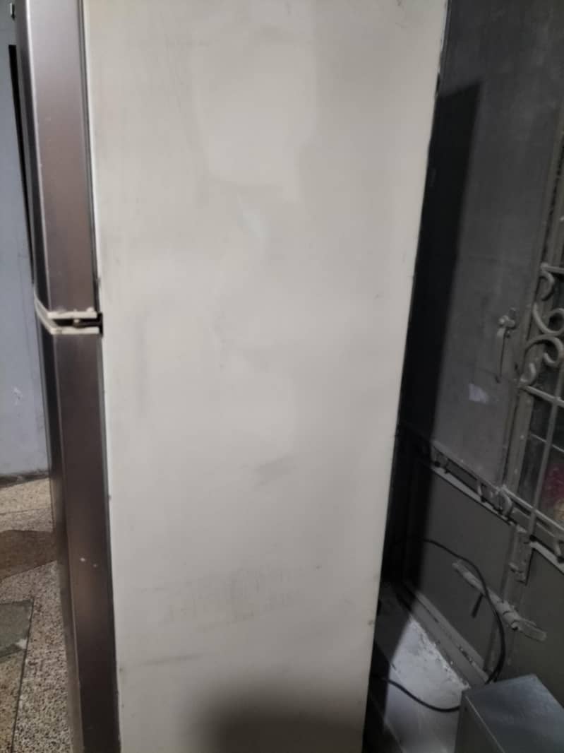 Electrolux Refrigrator 8