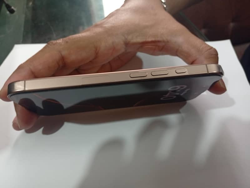 iphone 16 pro 3